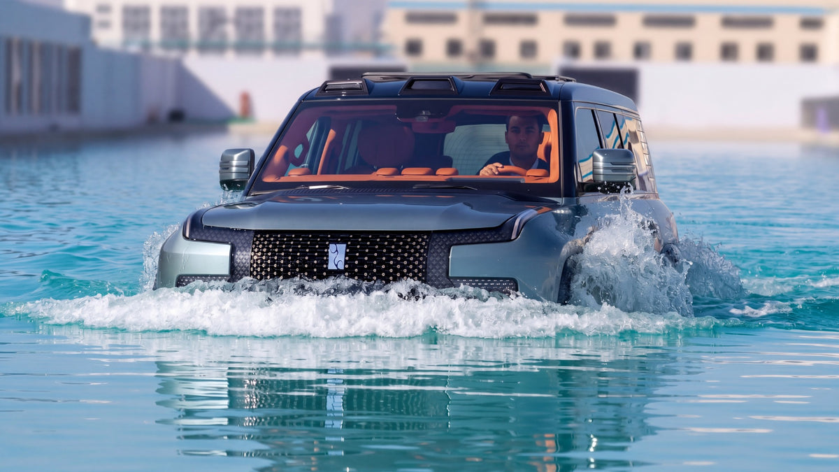 YANGWANG U8 amphibious SUV hero image