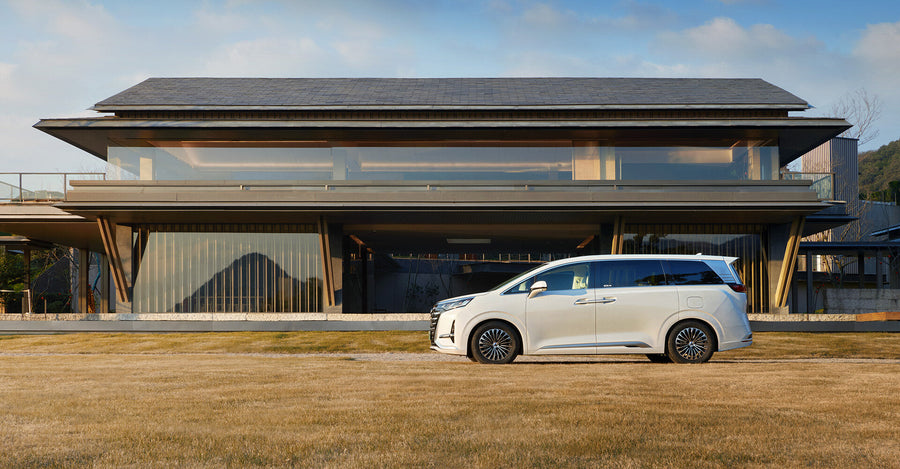 Denza D9 — MPV available in the UAE